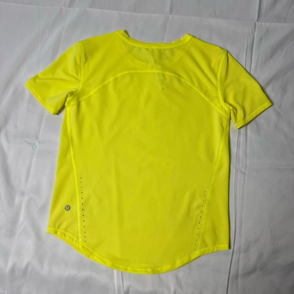 Lululemon High-Neck Running and Training T-Shirt LW3EOGS - Picture 5 of 8